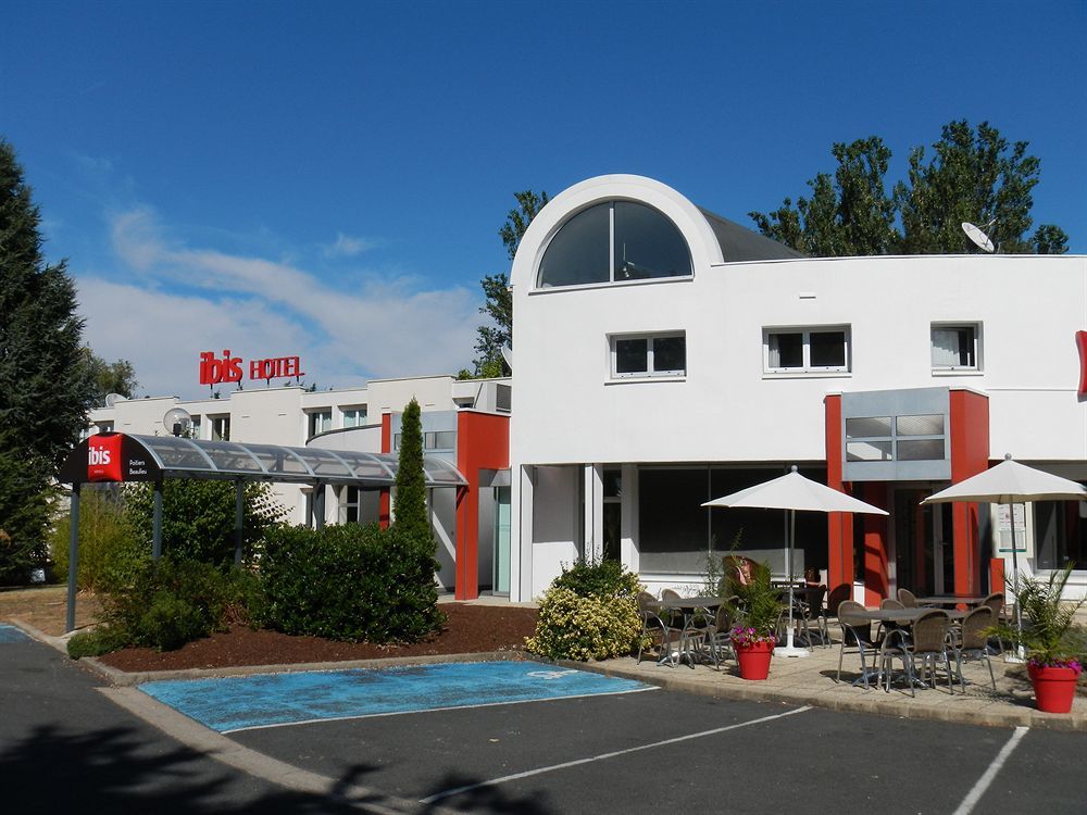 Ibis Poitiers Beaulieu Hotel Bagian luar foto