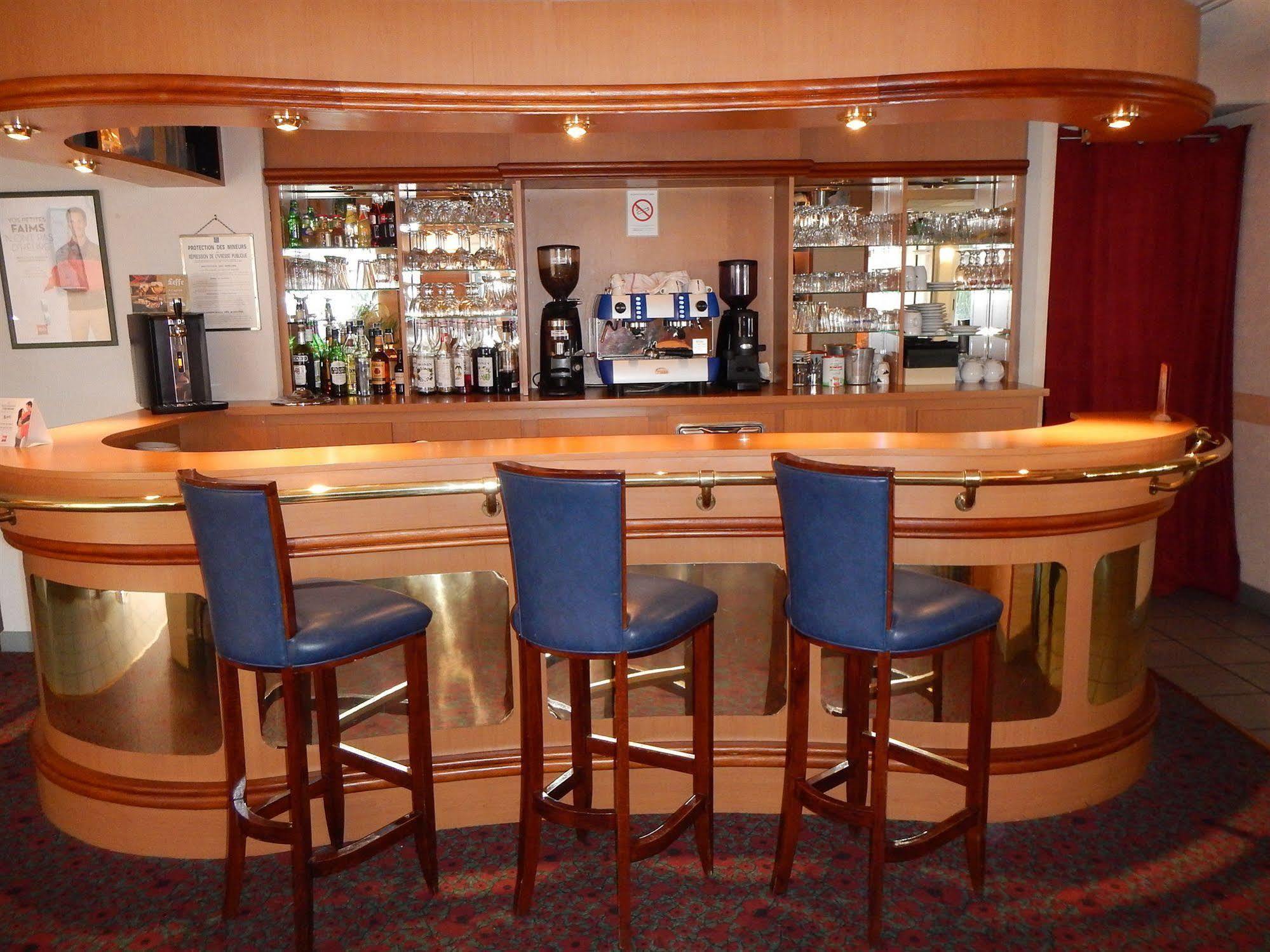 Ibis Poitiers Beaulieu Hotel Bagian luar foto